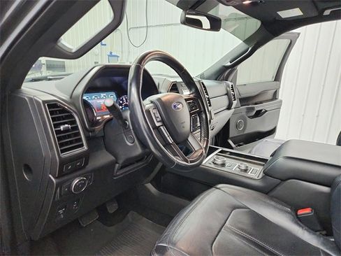 Used 2018 Ford Expedition Limited image 18