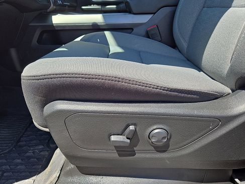 Used 2025 RAM 1500 Big Horn AWD/4WD image 23