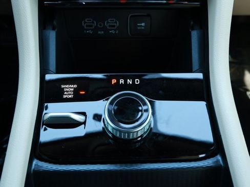 New 2025 Jeep Grand Cherokee Limited w/ Black Appearance Package AWD/4WD image 20