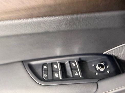 Used 2023 Audi Q5 2.0T Premium Plus w/ Premium Plus Package AWD/4WD image 18