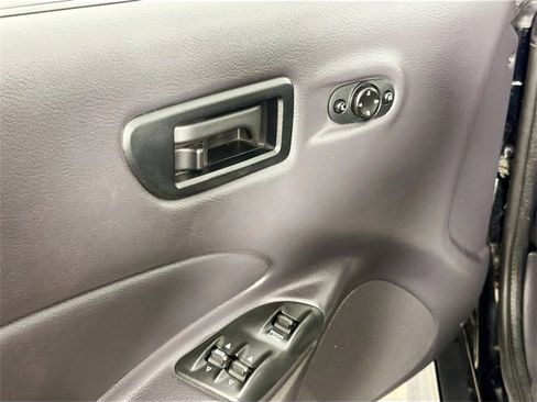 Used 2000 Plymouth Prowler Base image 15