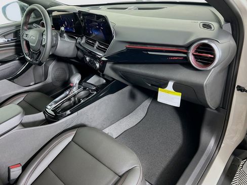 New 2026 Chevrolet Trax RS w/ Driver Confidence Package image 27