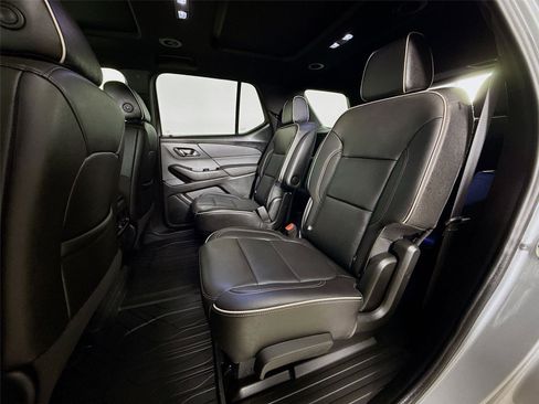 Used 2023 Chevrolet Traverse Premier w/ Redline Edition FWD image 27