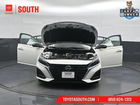 Used 2025 Nissan Altima 2.5 SV FWD image 54