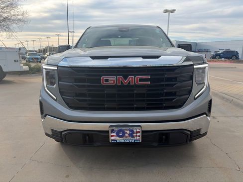 Used 2023 GMC Sierra 1500 Pro w/ Convenience Package image 3