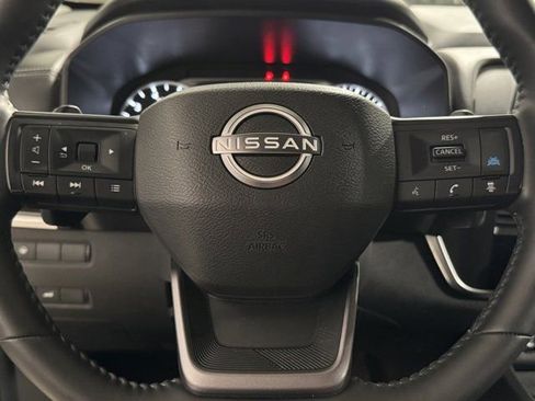 Used 2025 Nissan Rogue SV image 24