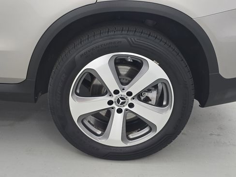 Used 2021 Mercedes-Benz GLC 300 4MATIC image 34