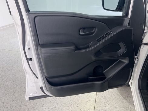 Used 2022 Nissan Frontier S w/ Technology Package image 19