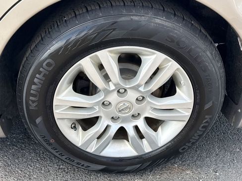 Used 2012 Nissan Altima 2.5 S w/ Special Edition Pkg image 11