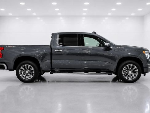 Used 2019 Chevrolet Silverado 1500 RST w/ All-Star Edition AWD/4WD image 6