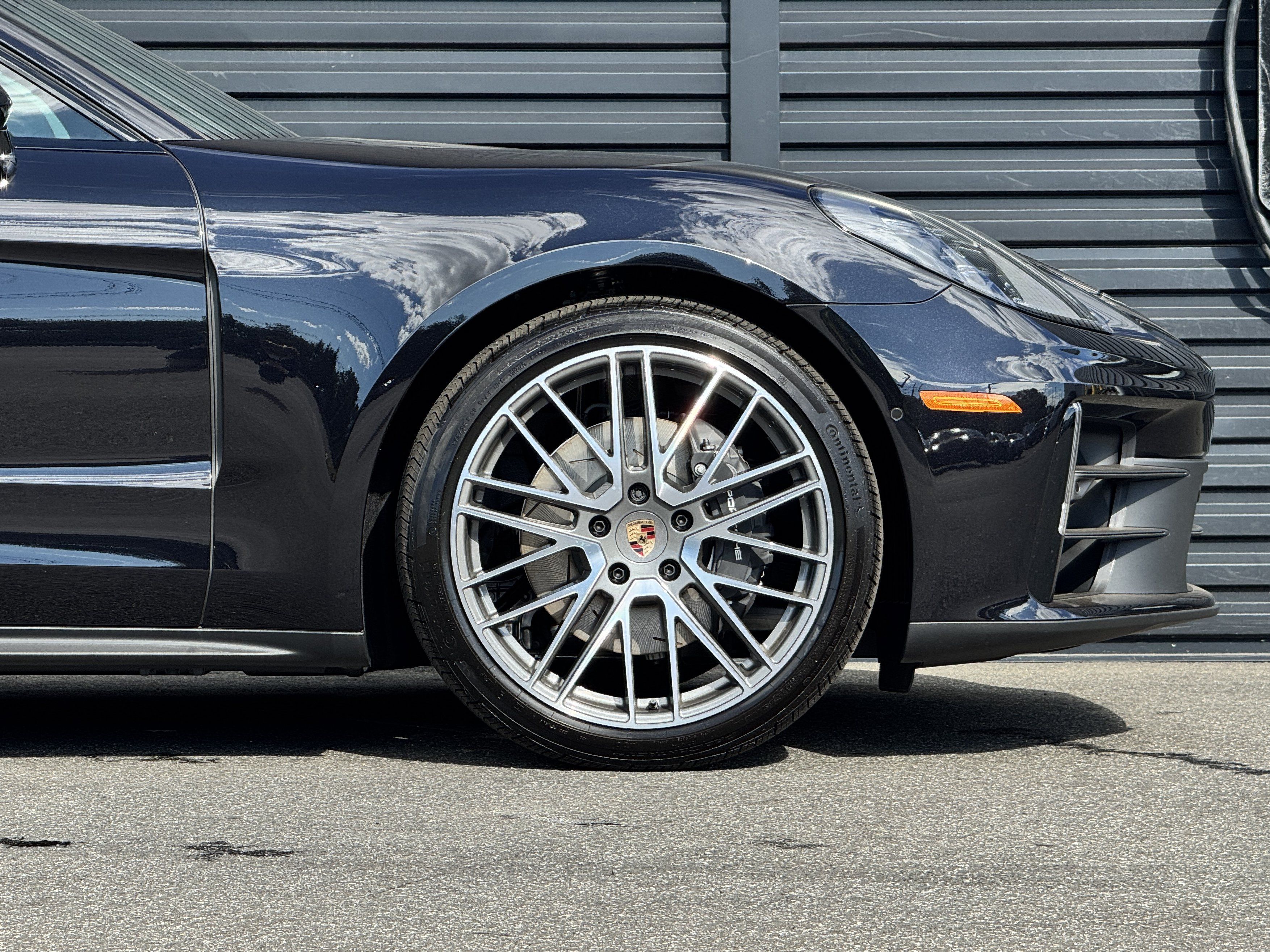 Certified 2025 Porsche Panamera 4 AWD/4WD image 12