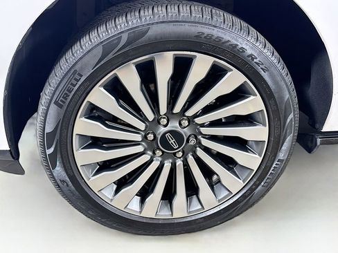 Used 2019 Lincoln Navigator L Reserve image 41