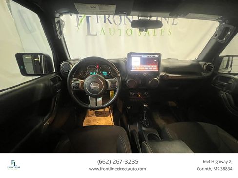 Used 2018 Jeep Wrangler Unlimited Sport AWD/4WD image 13