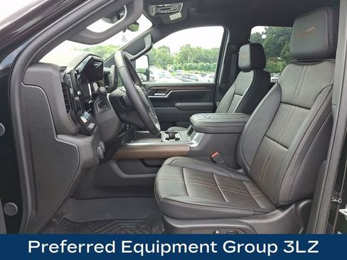 Used 2025 Chevrolet Silverado 2500 High Country w/ Midnight Edition AWD/4WD image 2