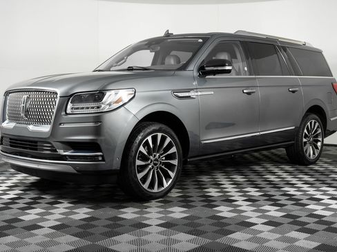 Used 2021 Lincoln Navigator L Reserve image 1