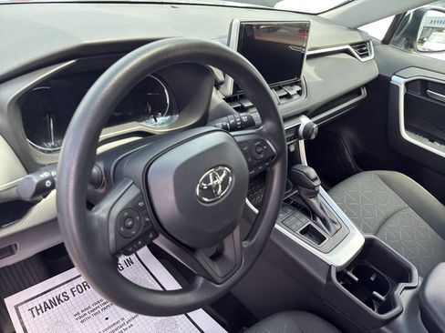 Used 2024 Toyota RAV4 XLE AWD/4WD image 12