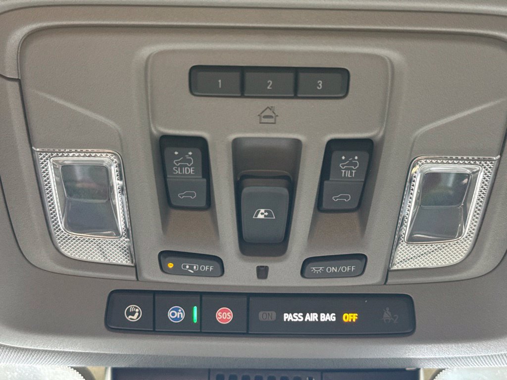 Used 2023 Chevrolet Silverado 1500 LTZ w/ LTZ Premium Package AWD/4WD image 19