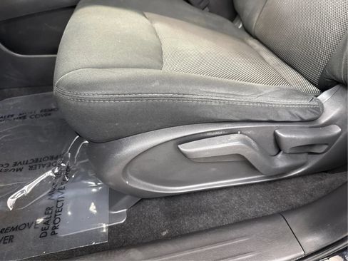 Used 2020 Nissan Pathfinder S AWD/4WD image 24