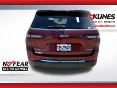 Used 2023 Jeep Grand Cherokee L Laredo AWD/4WD image 9