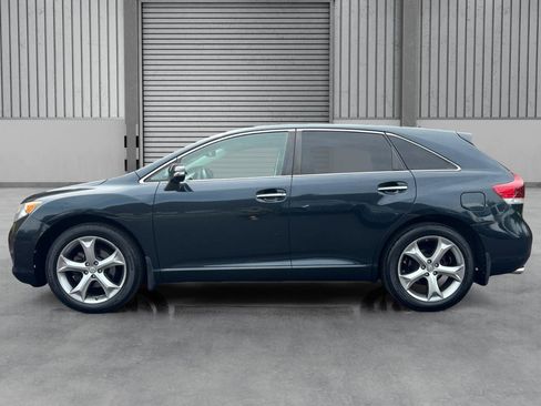 Used 2014 Toyota Venza XLE w/ XLE Premium Package AWD/4WD image 2