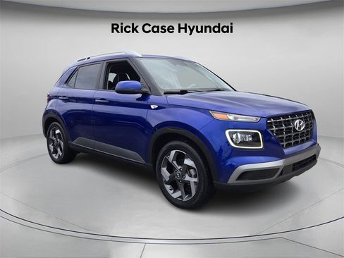 Certified 2023 Hyundai Venue Limited image 9