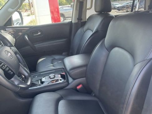 Used 2023 Nissan Armada SV image 8