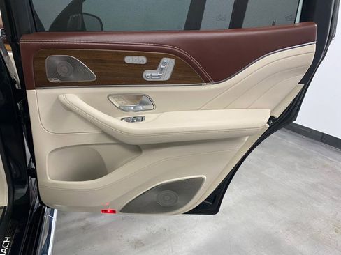 Used 2021 Mercedes-Benz Maybach GLS 600 4MATIC image 56