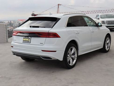 Used 2023 Audi Q8 Premium w/ Convenience Package image 5