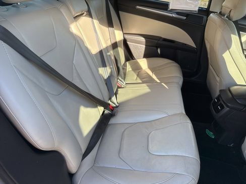 Used 2015 Ford Fusion Titanium image 21