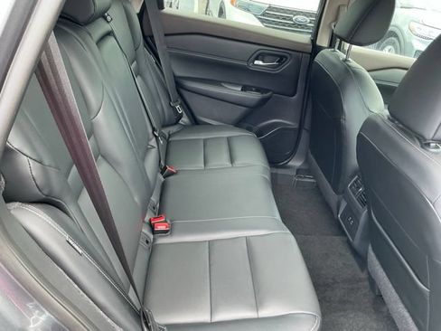 Used 2023 Nissan Rogue SL AWD/4WD image 18