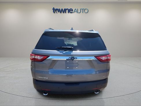 Used 2019 Chevrolet Traverse LT FWD image 4