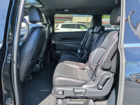 Used 2024 Honda Odyssey Sport image 12
