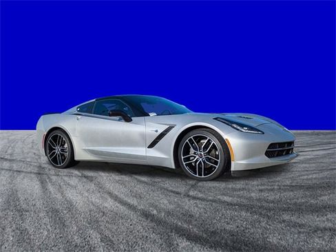Used 2015 Chevrolet Corvette Stingray Coupe w/ 2LT Preferred Equipment Group image 2