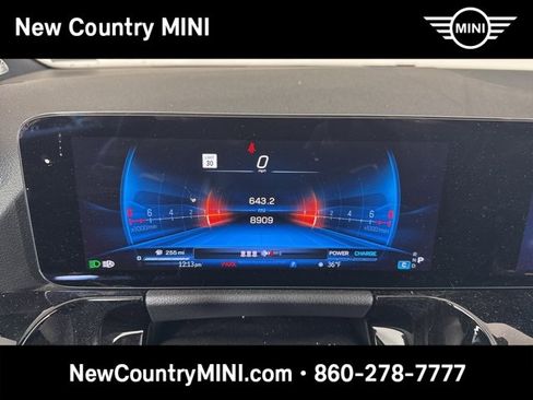 Used 2025 Mercedes-Benz GLA 35 AMG 4MATIC image 26