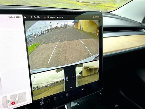 Used 2018 Tesla Model 3 Long Range image 18