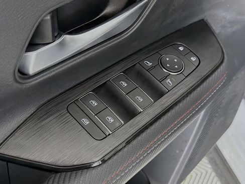 Used 2025 Nissan Kicks SR FWD image 20