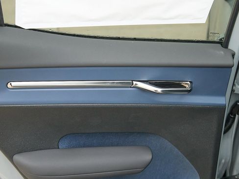 New 2026 Volvo EX30 Ultra image 18