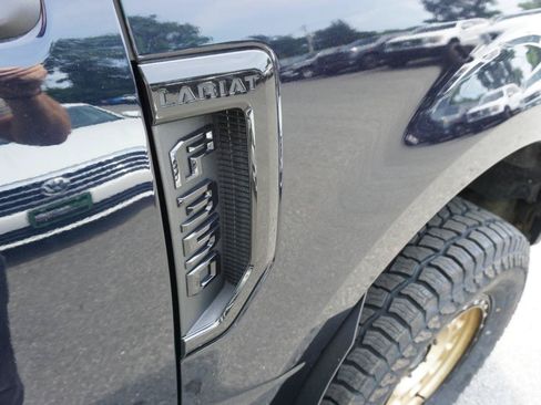 Used 2022 Ford F350 Lariat AWD/4WD image 7