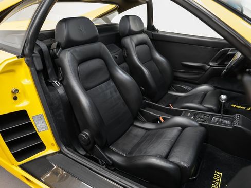 Used 1998 Ferrari F355 GTS image 22