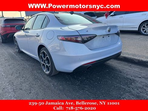 Used 2024 Alfa Romeo Giulia Ti image 5