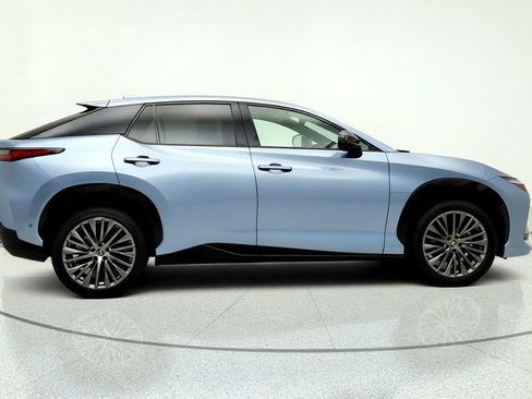 Used 2023 Lexus RZ 450e Premium w/ Accessory Package (2T) AWD/4WD image 4