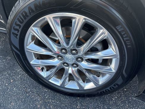 Used 2018 Buick Enclave Premium w/ Experience Buick Package image 6