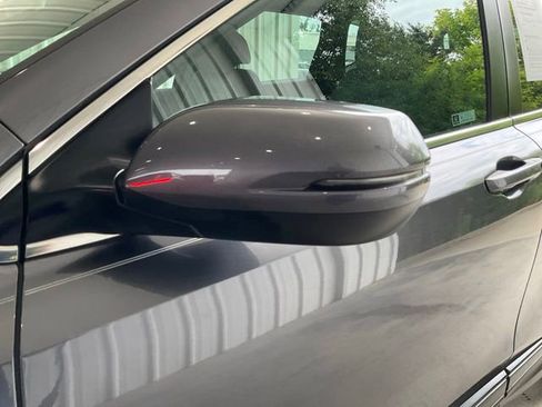 Used 2018 Honda CR-V EX-L image 3