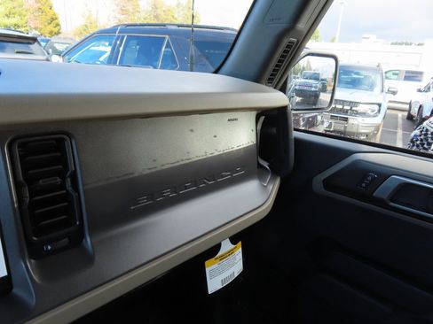 New 2025 Ford Bronco Big Bend image 11