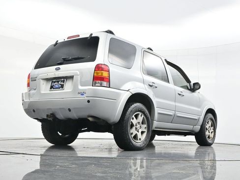 Used 2003 Ford Escape Limited FWD image 44