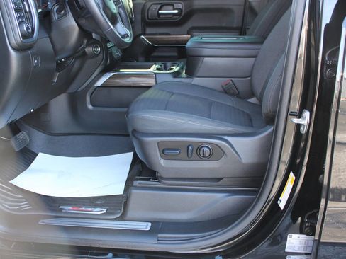 Used 2022 Chevrolet Silverado 1500 LT Trail Boss w/ Bed Protection Package image 7