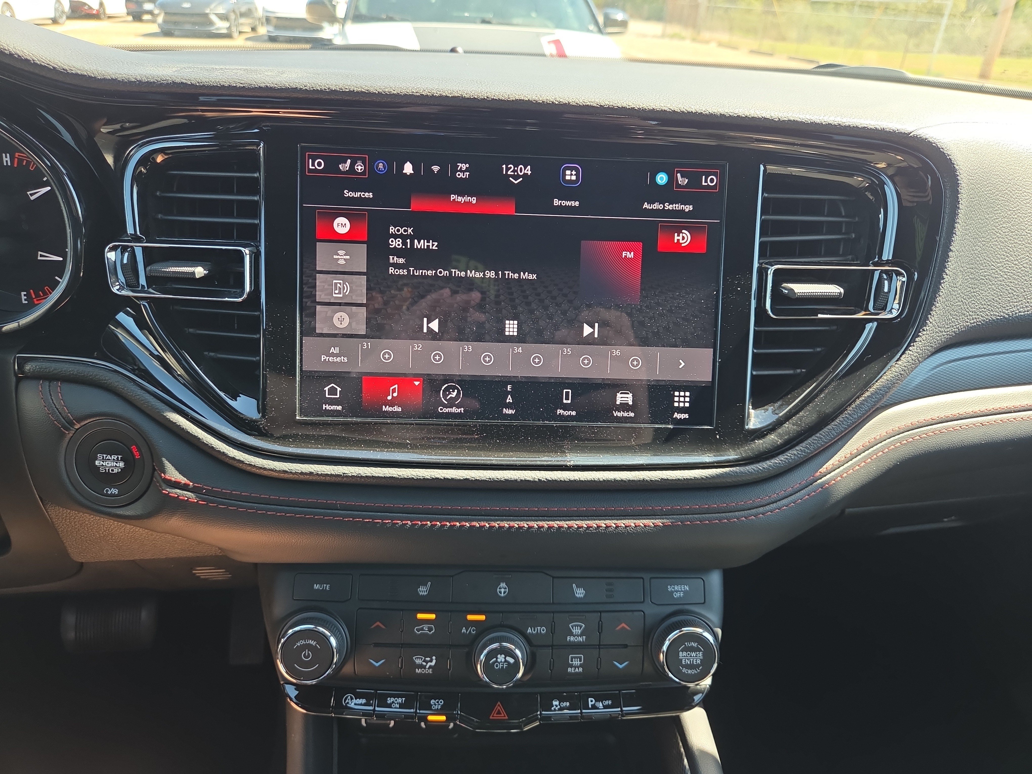 Used 2025 Dodge Durango GT AWD/4WD image 13