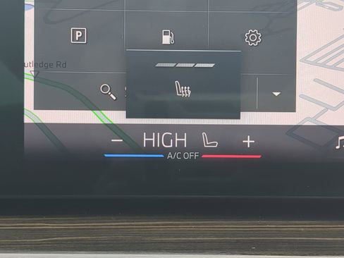 Used 2024 BMW X5 sDrive40i w/ Premium Package image 22