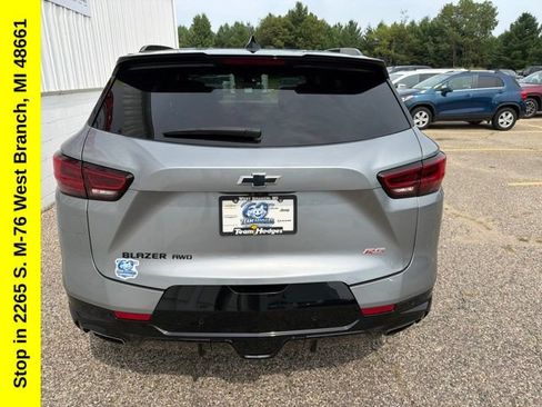 Used 2024 Chevrolet Blazer RS w/ Driver Confidence II Package AWD/4WD image 7