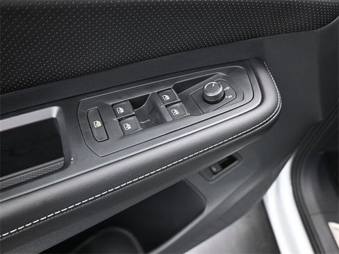 New 2026 Volkswagen Atlas SE image 13